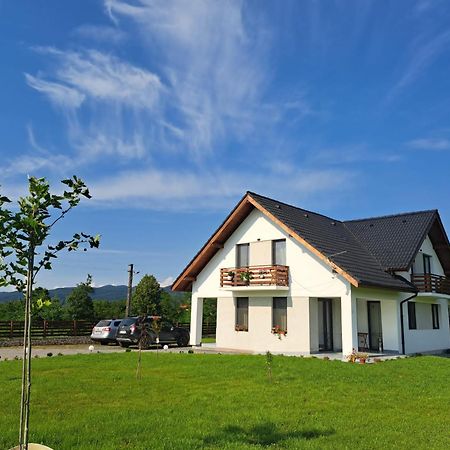 Hotel Eco Familia Pojoga Zewnętrze zdjęcie
