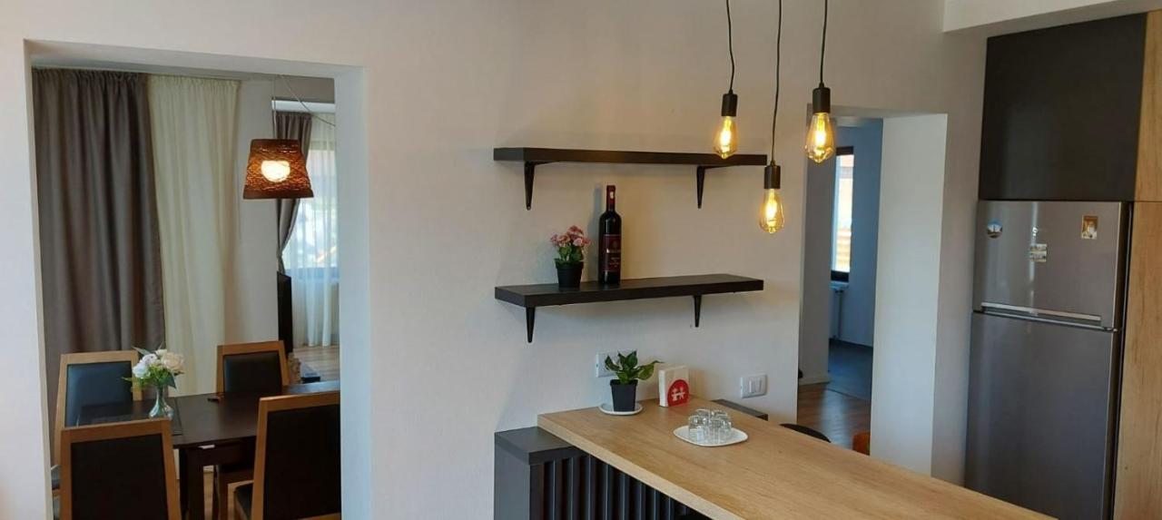 Hotel Eco Familia Pojoga Zewnętrze zdjęcie